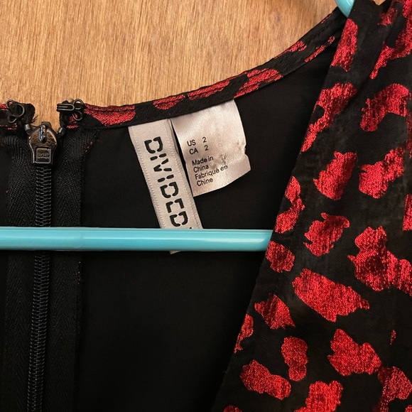 Divided size 2 - Picture 3 of 3